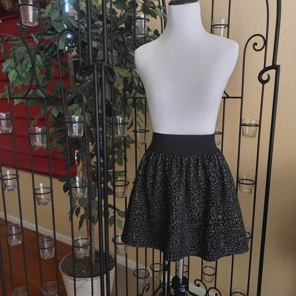 Stooshy Black and Gray Patterned Mini Skirt